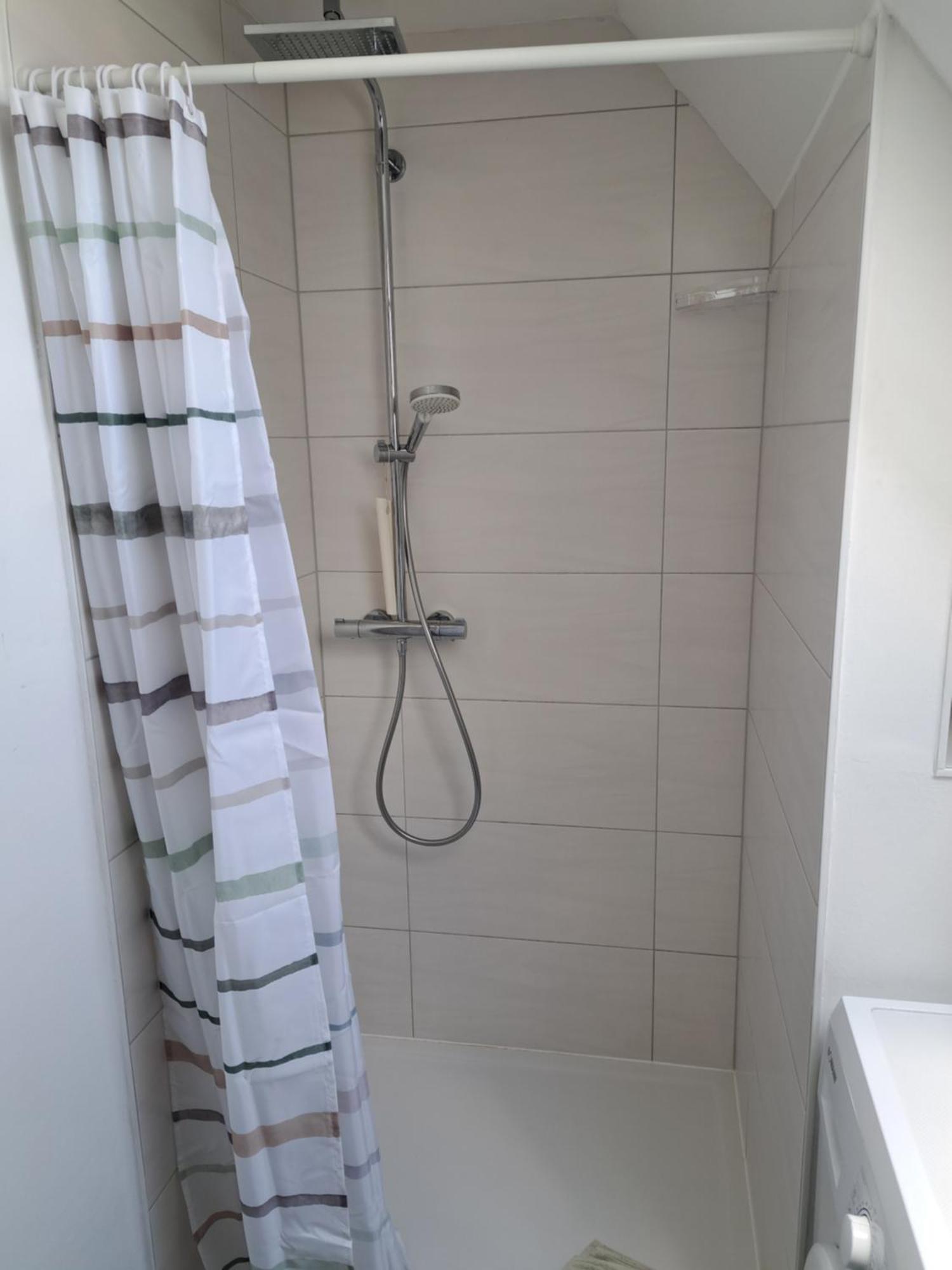 Wunderschoenes 2 Zimmer Apartment Inkl. Parkplatz Asbach  Exterior foto