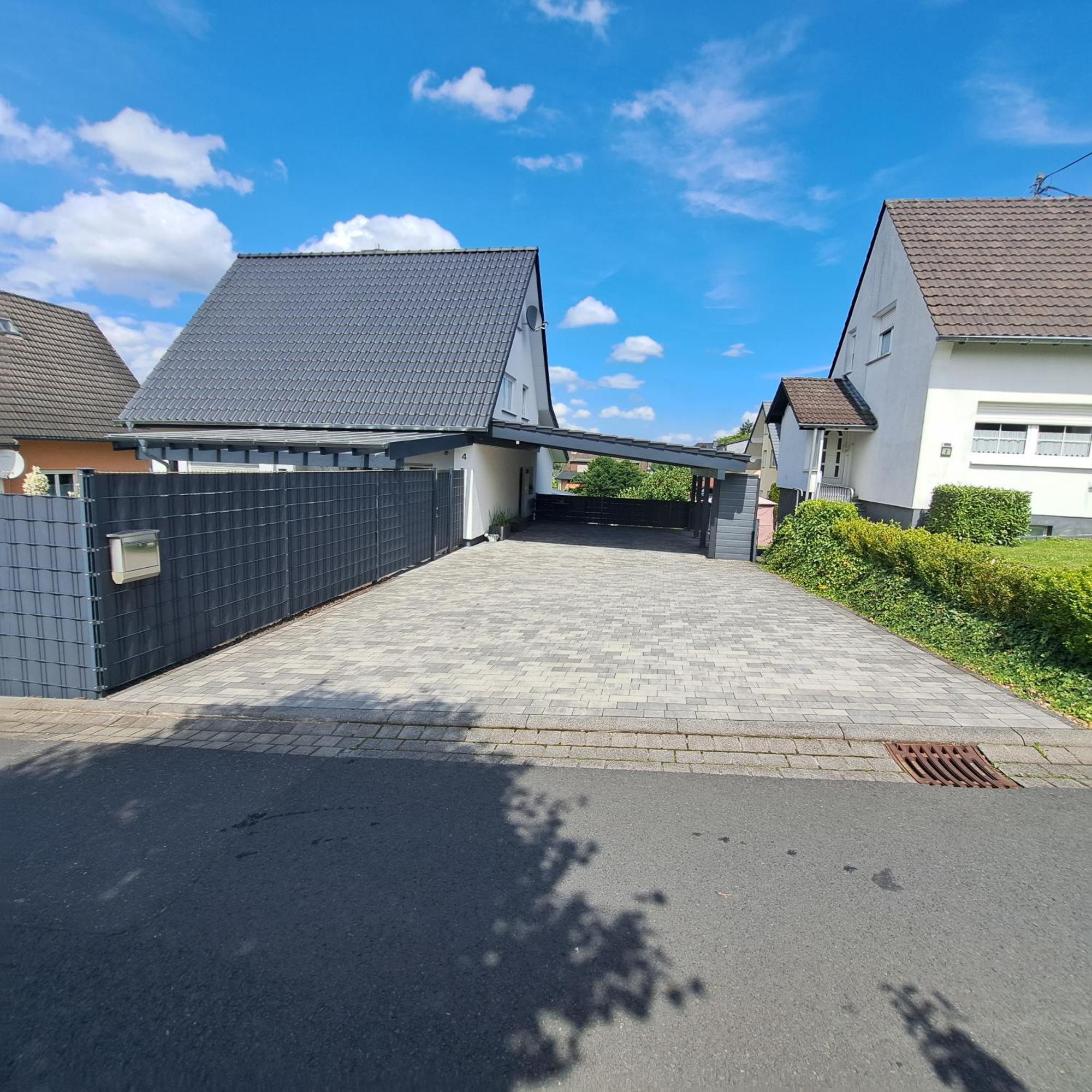 Wunderschoenes 2 Zimmer Apartment Inkl. Parkplatz Asbach  Exterior foto
