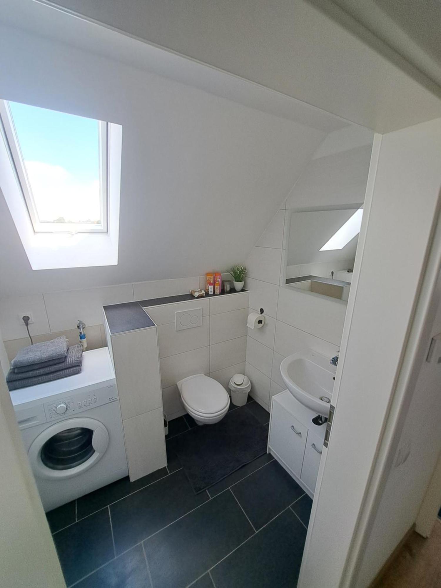 Wunderschoenes 2 Zimmer Apartment Inkl. Parkplatz Asbach  Exterior foto